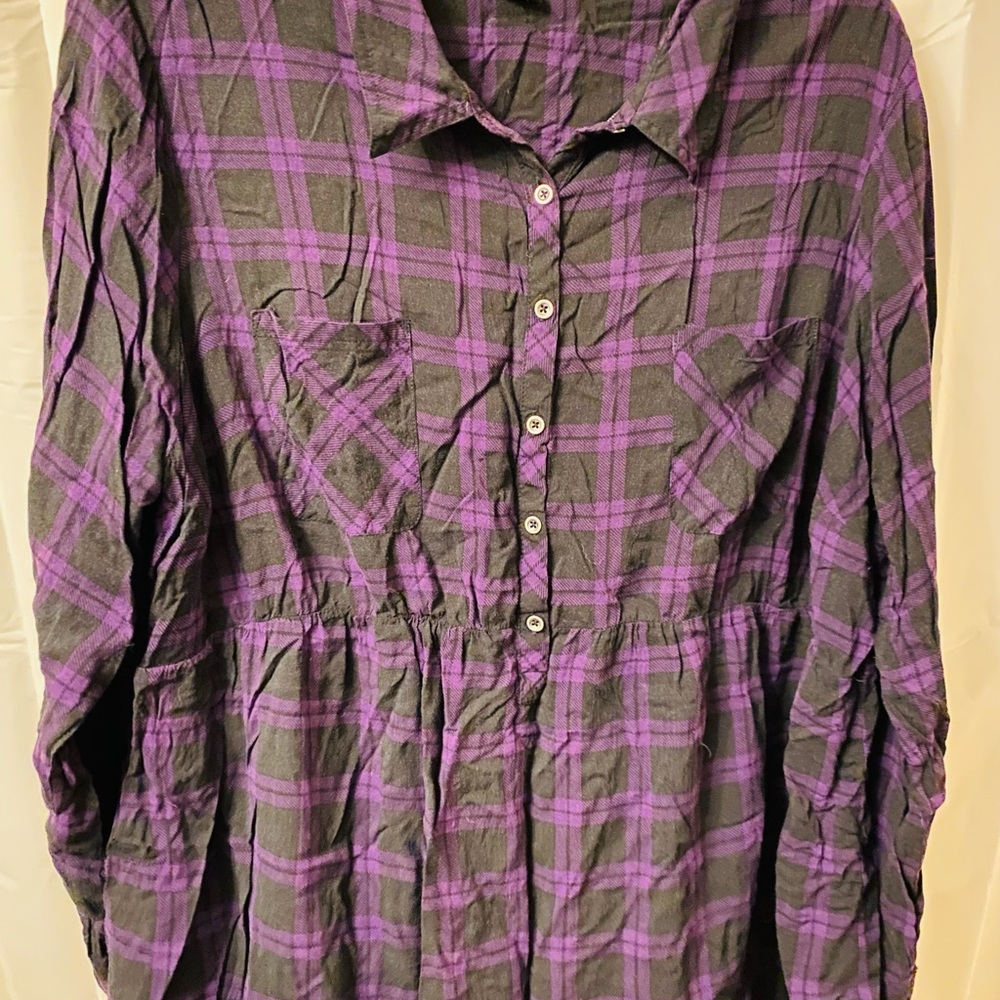 Torrid purple & black plaid tunic button up